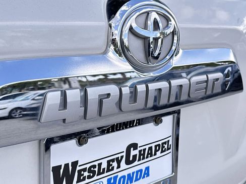 Used 2016 Toyota 4Runner Limited image 11