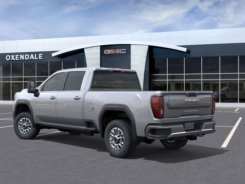 New 2026 GMC Sierra 2500 SLE image 3
