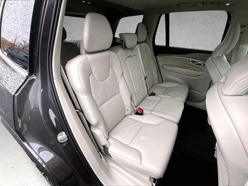 Certified 2024 Volvo XC90 B5 Plus w/ Protection Package image 25
