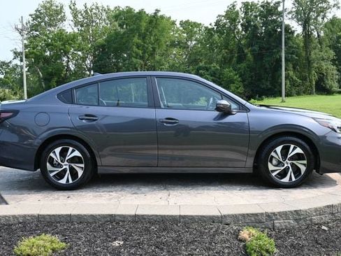 Used 2025 Subaru Legacy Premium AWD/4WD image 4