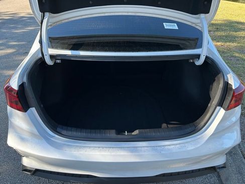 Used 2024 Kia Forte LXS w/ LXS Technology Package image 10