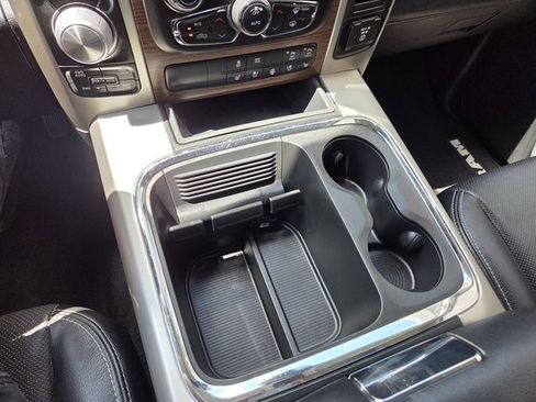 Used 2017 RAM 1500 Laramie w/ Convenience Group AWD/4WD image 27
