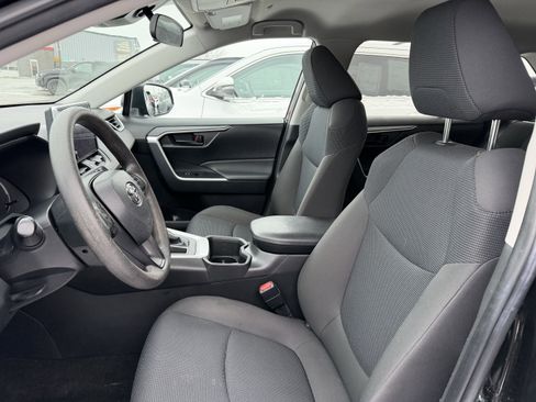 Used 2023 Toyota RAV4 LE image 10