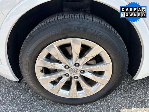 Used 2018 Buick Envision Essence image 11