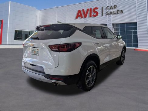 Used 2025 Chevrolet Blazer LT FWD image 6