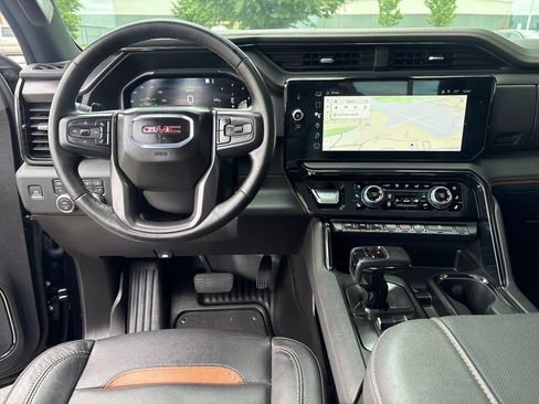 Certified 2024 GMC Sierra 1500 AT4 w/ AT4 Premium Package AWD/4WD image 43