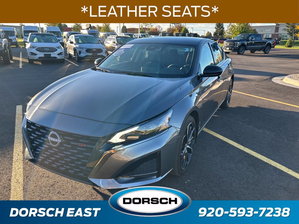 Used 2025 Nissan Altima 2.5 SR AWD/4WD image 1