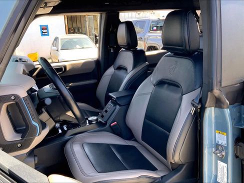 Used 2022 Ford Bronco Wildtrak image 8