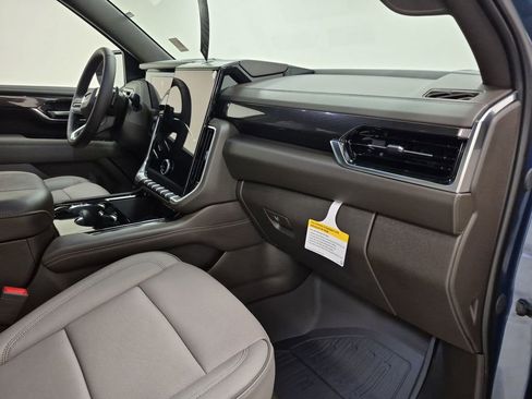 New 2026 GMC Yukon XL Elevation w/ LPO, Floor Liner Package image 30