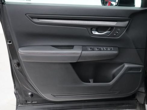 Used 2025 Honda CR-V Sport-L image 9