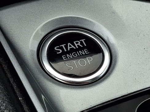 Used 2025 Nissan Altima 2.5 SV FWD image 22
