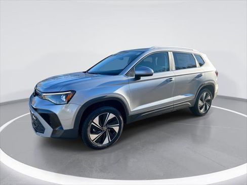 New 2026 Volkswagen Taos SE AWD/4WD image 1