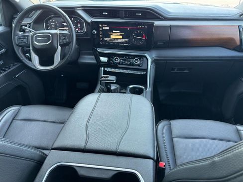 Used 2025 GMC Sierra 1500 Denali w/ Technology Package AWD/4WD image 14