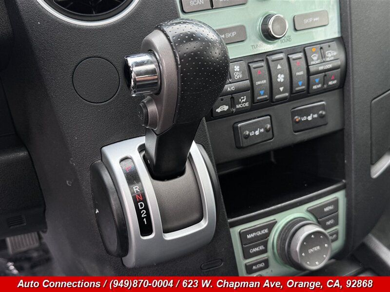 Used 2010 Honda Pilot Touring image 17