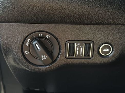 Used 2022 Dodge Challenger R/T w/ Blacktop Package RWD image 29