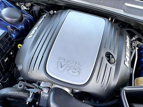 Used 2010 Dodge Challenger R/T RWD image 33
