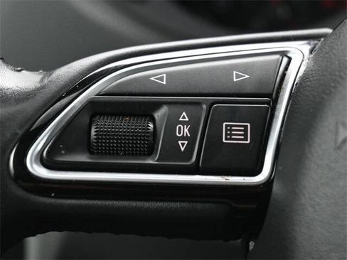 Used 2018 Audi Q3 2.0T Premium image 28