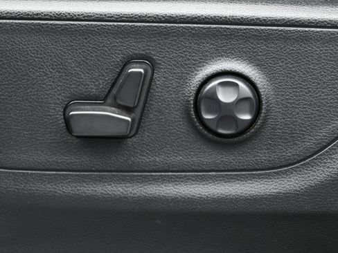 Used 2021 RAM 1500 Rebel w/ Rebel Level 2 Equipment Group AWD/4WD image 10
