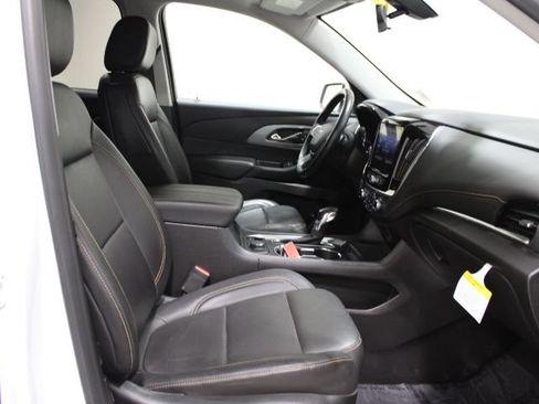 Used 2021 Chevrolet Traverse LT AWD/4WD image 25