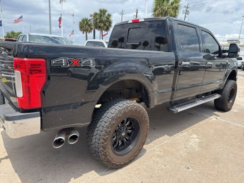 Used 2018 Ford F250 Lariat w/ Chrome Package AWD/4WD image 3