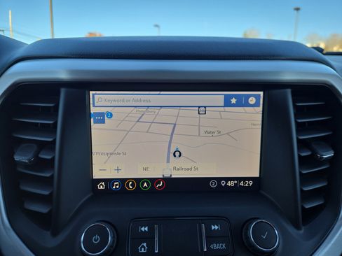 Used 2020 GMC Acadia SLT image 28