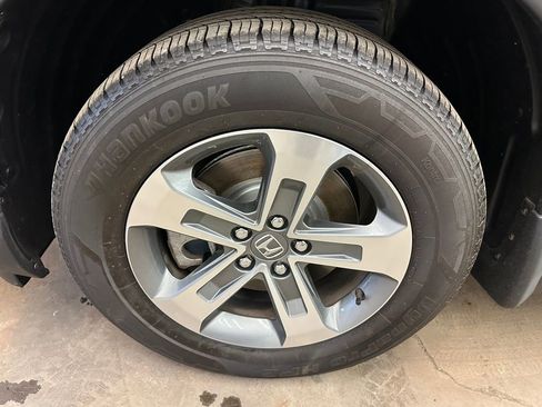 Used 2023 Honda Pilot EX-L image 37