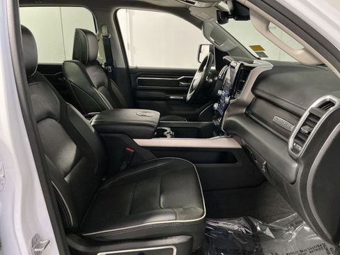Used 2022 RAM 1500 Laramie AWD/4WD image 28