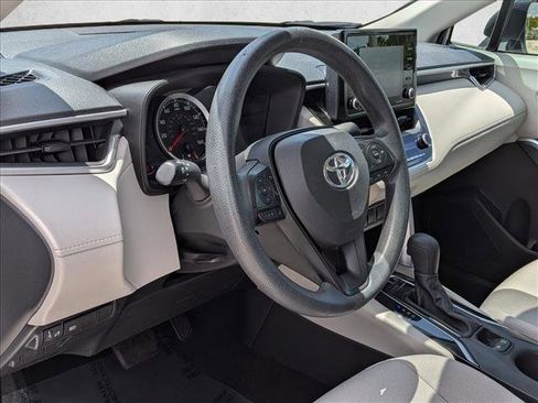 Used 2022 Toyota Corolla Cross L AWD/4WD image 10