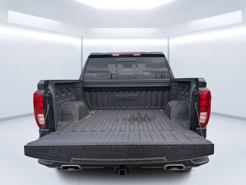 Used 2025 GMC Sierra 1500 Elevation w/ Elevation Premium Package AWD/4WD image 14