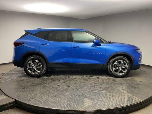Used 2024 Chevrolet Blazer LT FWD image 9