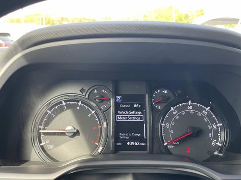 Used 2024 Toyota 4Runner SR5 AWD/4WD image 20