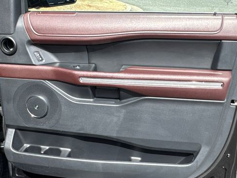 Used 2024 Ford Expedition Max Limited image 14