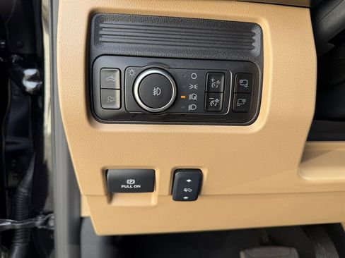 Used 2026 Ford F350 Lariat w/ Tremor Off-Road Package image 35