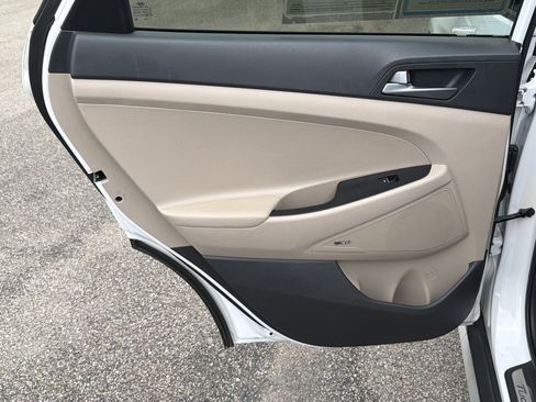 Used 2017 Hyundai Tucson Limited image 23