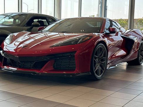 Used 2024 Chevrolet Corvette Z06 w/ Battery Protection Package RWD image 8