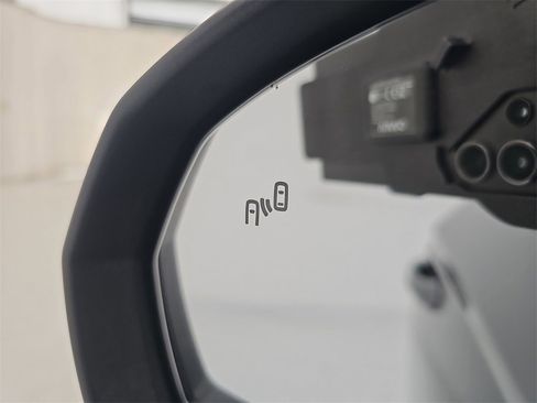 Used 2024 Volkswagen Taos SE image 48