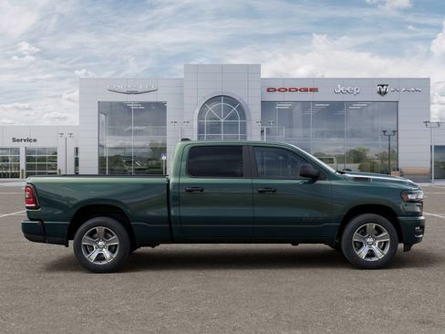 New 2026 RAM 1500 Express AWD/4WD image 22