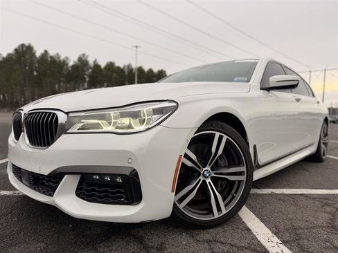 Used 2016 BMW 750i xDrive AWD/4WD image 2