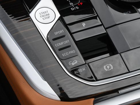 Certified 2025 BMW X5 xDrive40i w/ Premium Package image 20