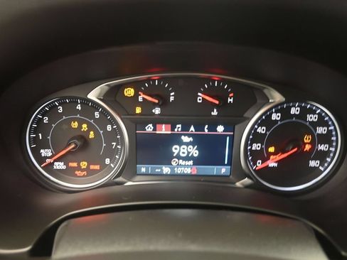 Used 2024 GMC Terrain SLE w/ Driver Convenience Package FWD image 30