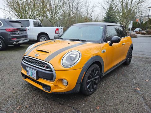 Used 2016 MINI Cooper S image 6