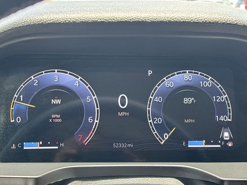 Used 2023 Jeep Grand Cherokee Laredo RWD image 29