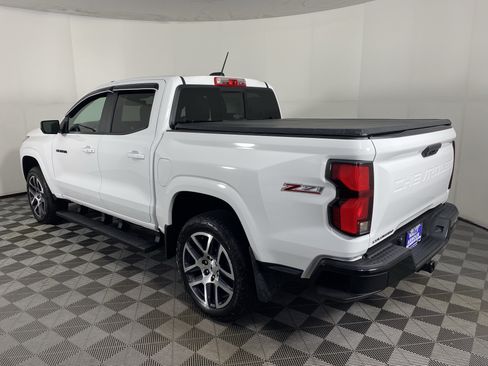 Used 2023 Chevrolet Colorado Z71 w/ Z71 Convenience Package 2 AWD/4WD image 11