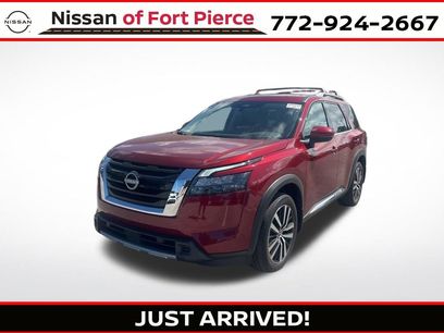 Used 2025 Nissan Pathfinder Platinum w/ Cargo Package