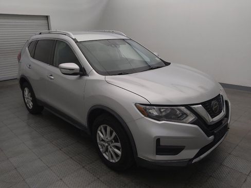 Used 2020 Nissan Rogue SV FWD image 13