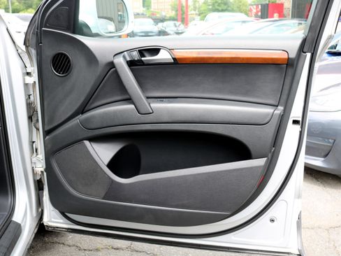 Used 2014 Audi Q7 3.0T Premium image 49