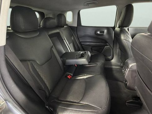 Used 2020 Jeep Compass Latitude FWD image 28