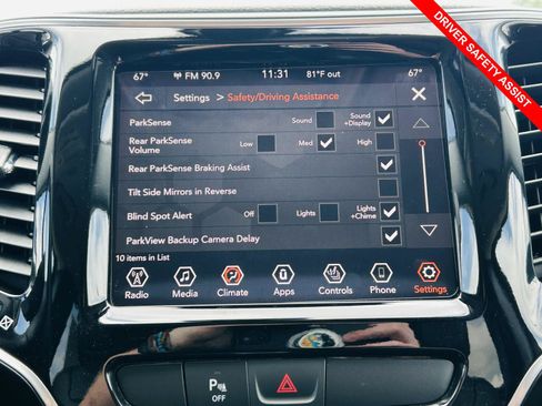 Used 2019 Jeep Cherokee Limited AWD/4WD image 5