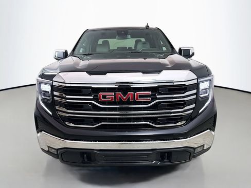 Used 2026 GMC Sierra 1500 SLT AWD/4WD image 2