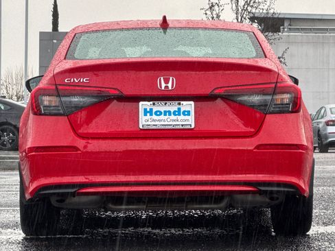 Used 2022 Honda Civic EX image 9